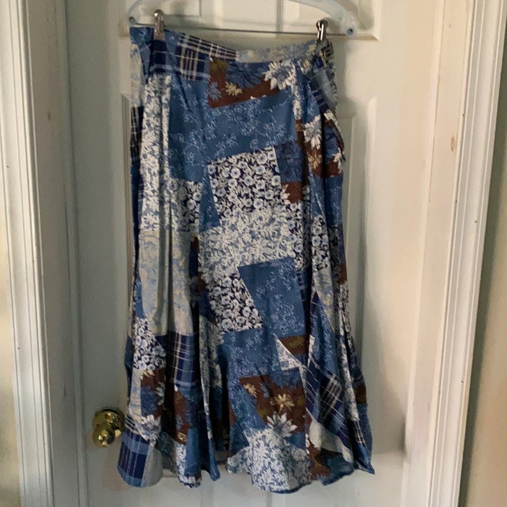 Floral patch work long skirt.